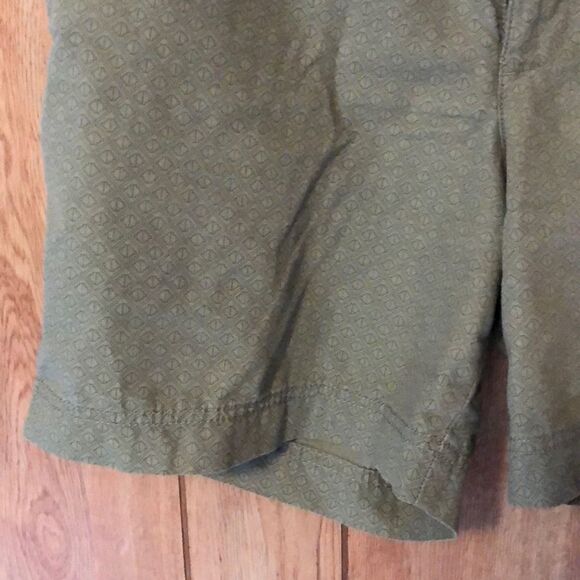 Eddie Bauer Green Diamond Print Cotton Shorts 10 - Picture 5 of 14